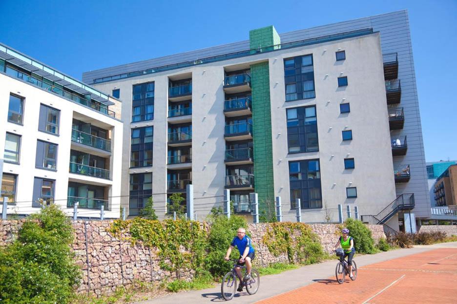 Bayview Apartments Sports Village Cardiff Free Parking & Free Wi Fi Bagian luar foto