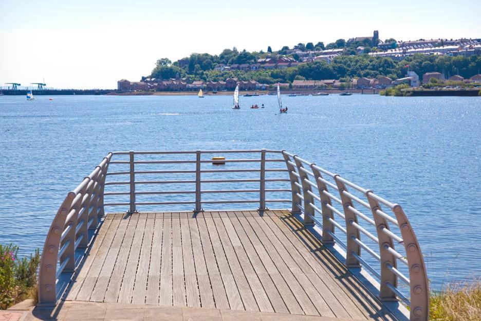 Bayview Apartments Sports Village Cardiff Free Parking & Free Wi Fi Bagian luar foto