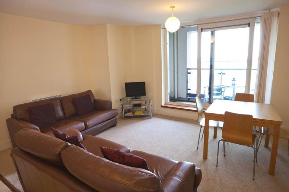 Bayview Apartments Sports Village Cardiff Free Parking & Free Wi Fi Bagian luar foto