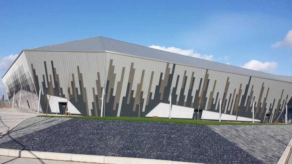 Bayview Apartments Sports Village Cardiff Free Parking & Free Wi Fi Bagian luar foto